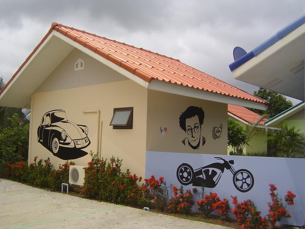 Mini-Golf **** & Resort Убон Ратчатани Екстериор снимка